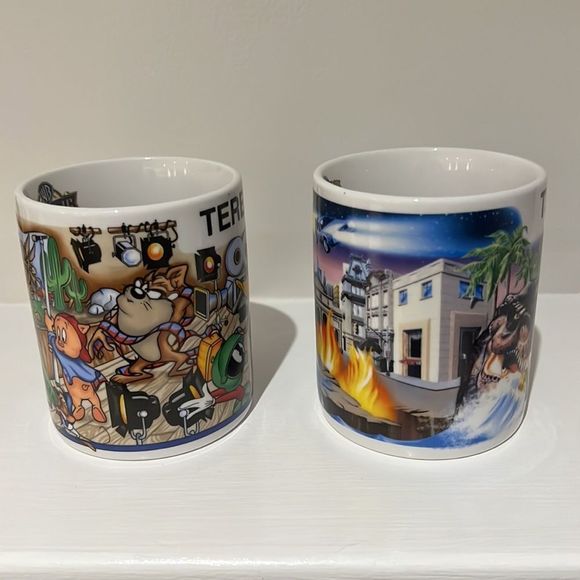UNIVERSAL STUDIOS mugs bundle - Teresa - Picture 2 of 11